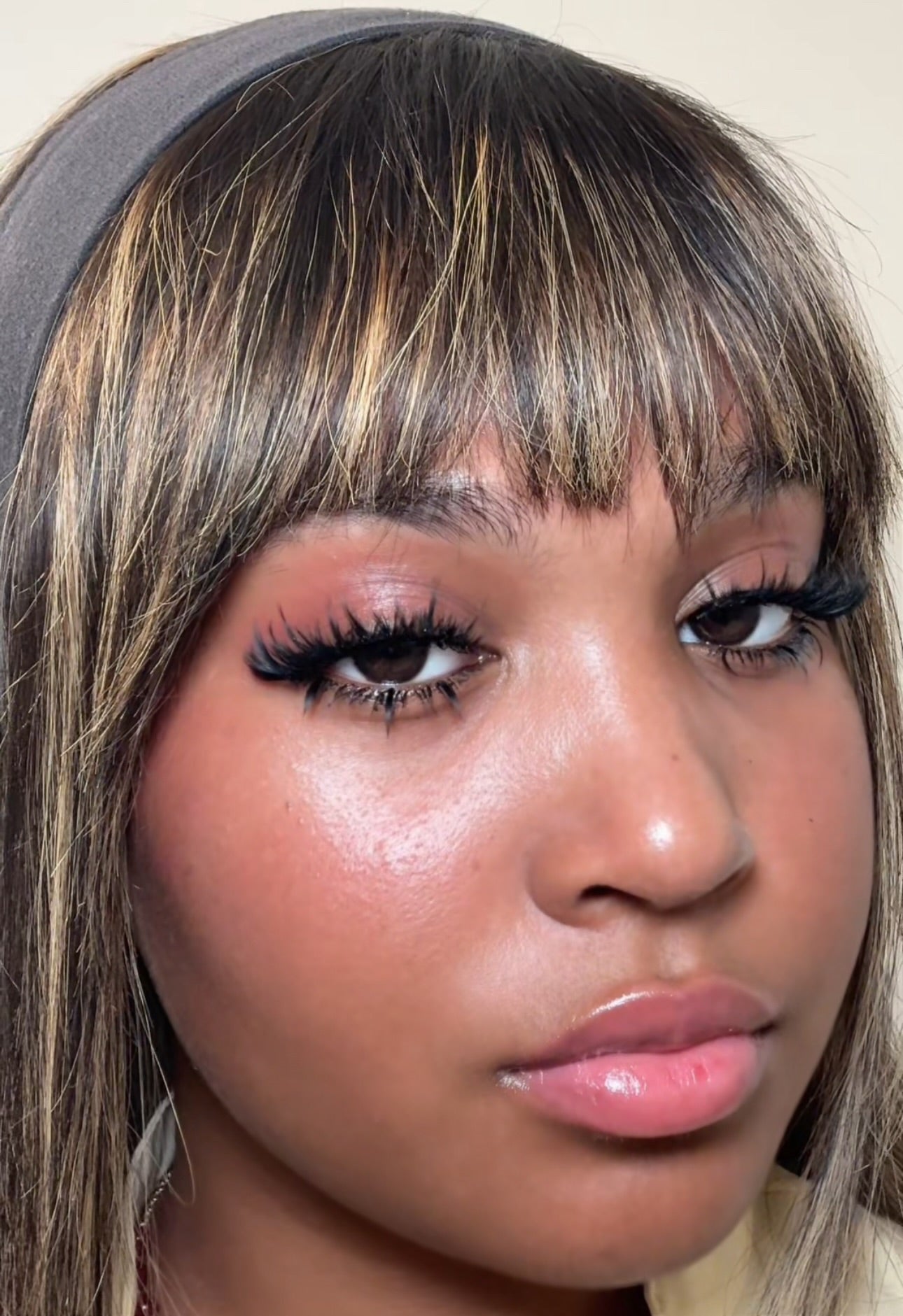 222 Enchanté - Handmade Custom Strips